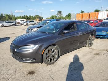  Salvage Chrysler 200