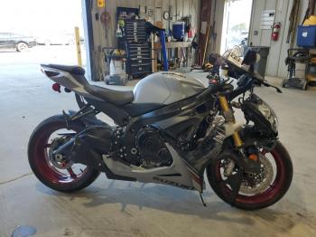  Salvage Suzuki Gsxr750