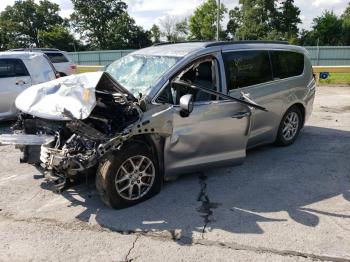  Salvage Chrysler Minivan