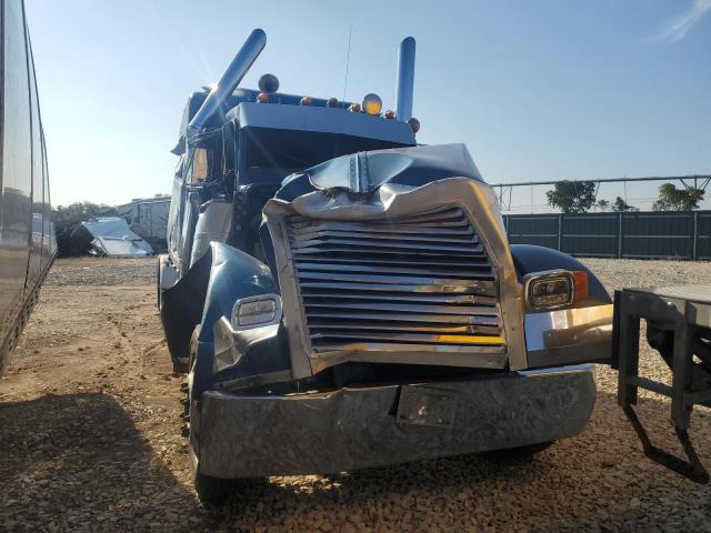  Salvage Peterbilt 379