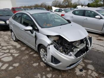  Salvage Ford Fiesta