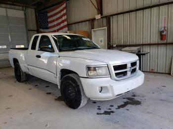  Salvage Dodge Dakota