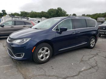  Salvage Chrysler Pacifica