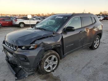  Salvage Jeep Compass