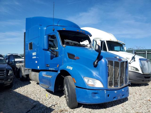  Salvage Peterbilt 579