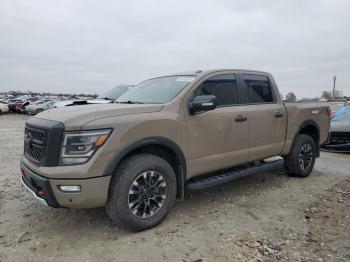  Salvage Nissan Titan