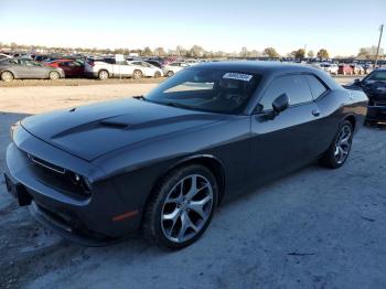  Salvage Dodge Challenger