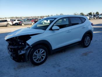  Salvage Hyundai TUCSON