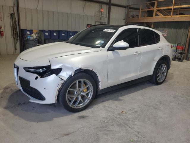  Salvage Alfa Romeo Stelvio