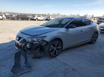  Salvage Nissan Maxima