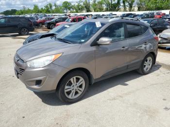  Salvage Hyundai TUCSON