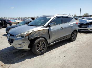  Salvage Hyundai TUCSON