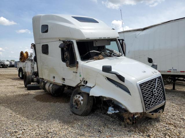  Salvage Volvo Vn