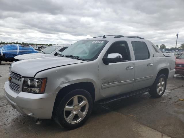  Salvage Chevrolet Avalanche