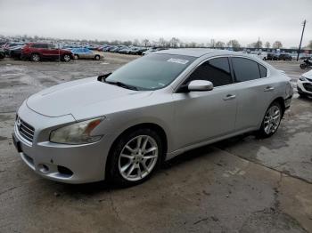  Salvage Nissan Maxima