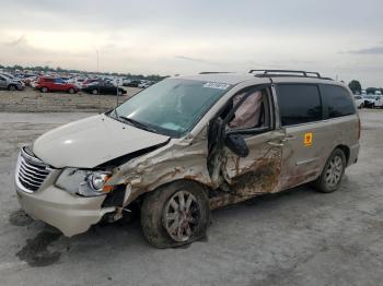  Salvage Chrysler Minivan