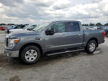  Salvage Nissan Titan