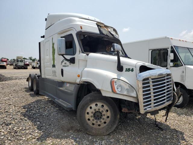  Salvage Freightliner Cascadia