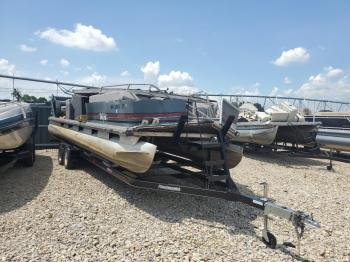  Salvage Tracker Boat