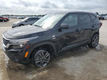  Salvage Kia Seltos