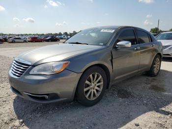  Salvage Chrysler 200