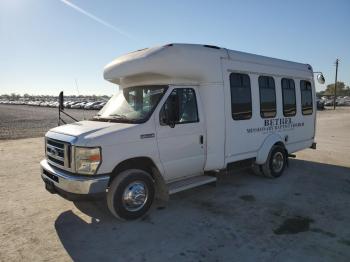  Salvage Ford Econoline E350 Super Duty