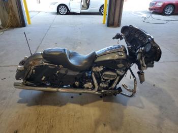  Salvage Harley-Davidson Flhxs