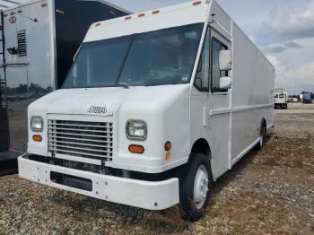  Salvage Freightliner Chassis M