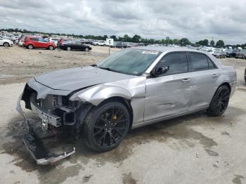  Salvage Chrysler 300