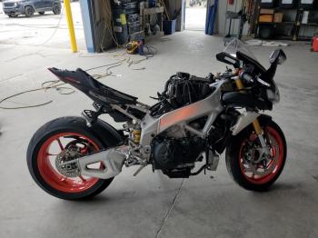  Salvage Aprilia RSV4 1100