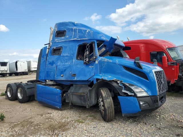  Salvage Volvo Vn