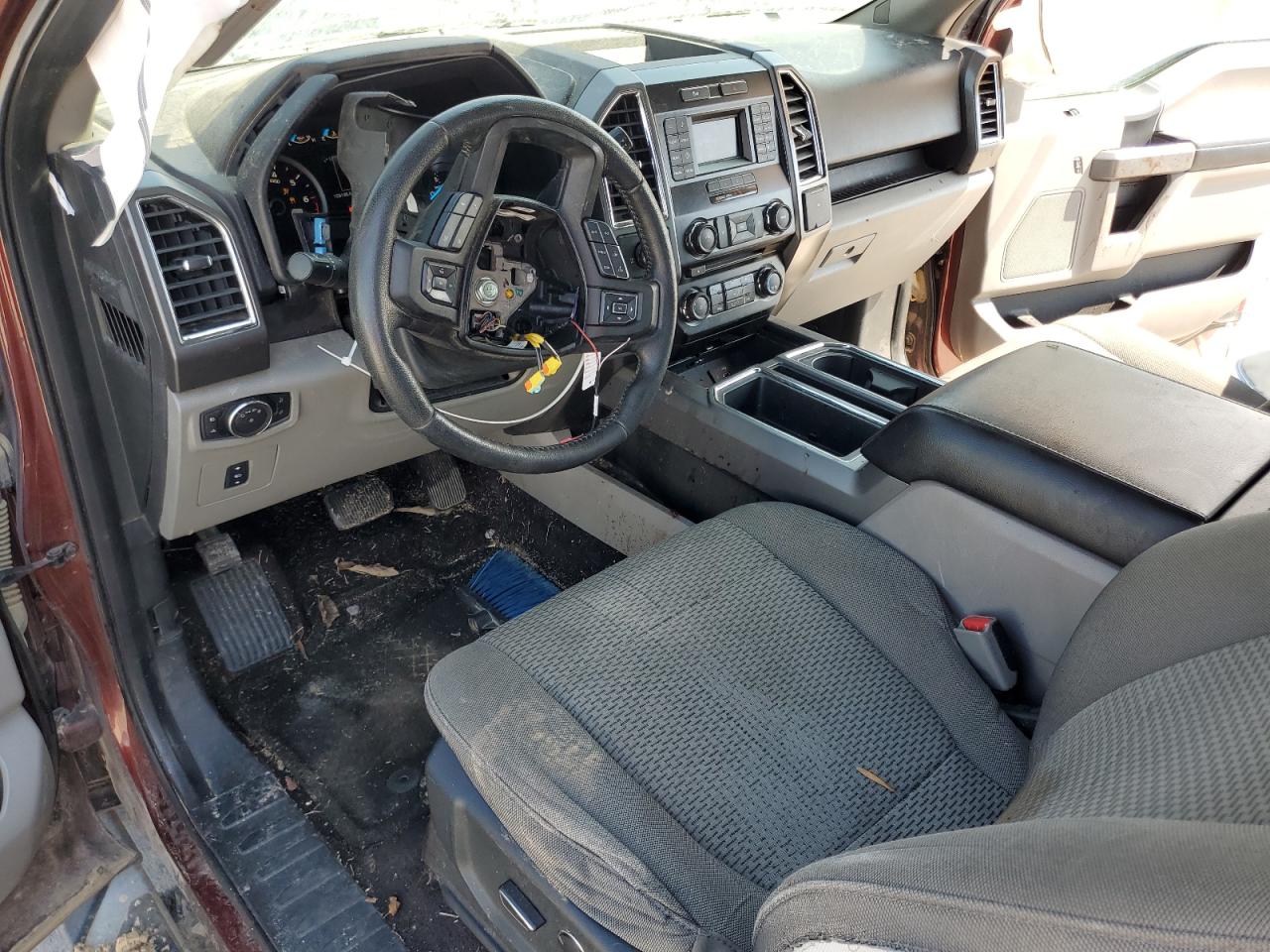 Ford F-150 Super Cab Image 9