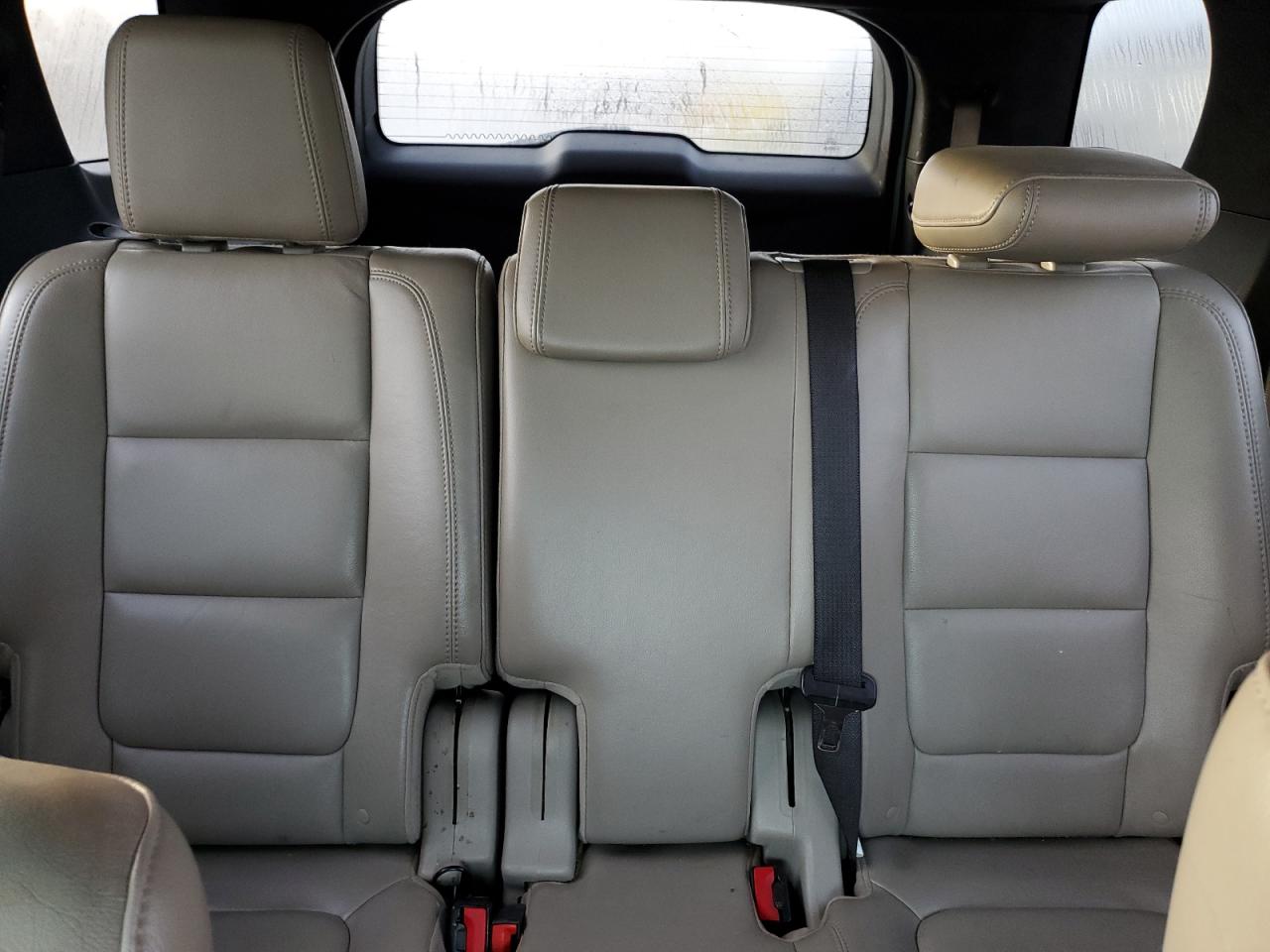 Ford Explorer Xlt Image 6