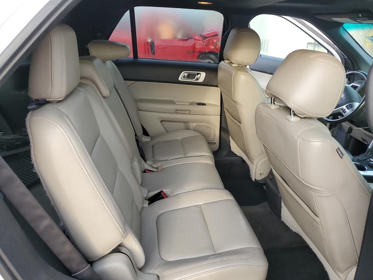 Ford Explorer Xlt Image 13