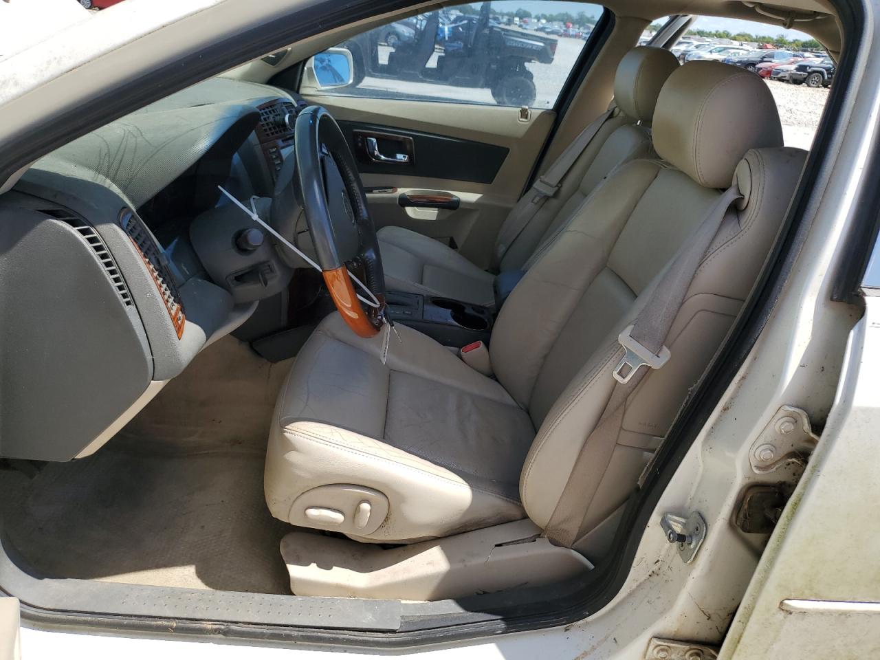 Cadillac CTS Image 2