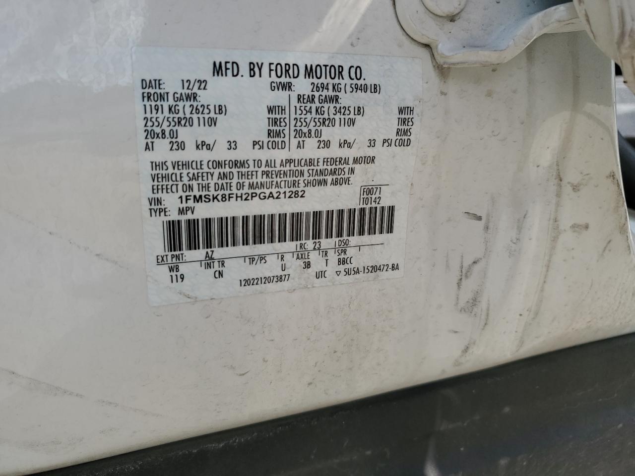 Ford Explorer Limited Image 8