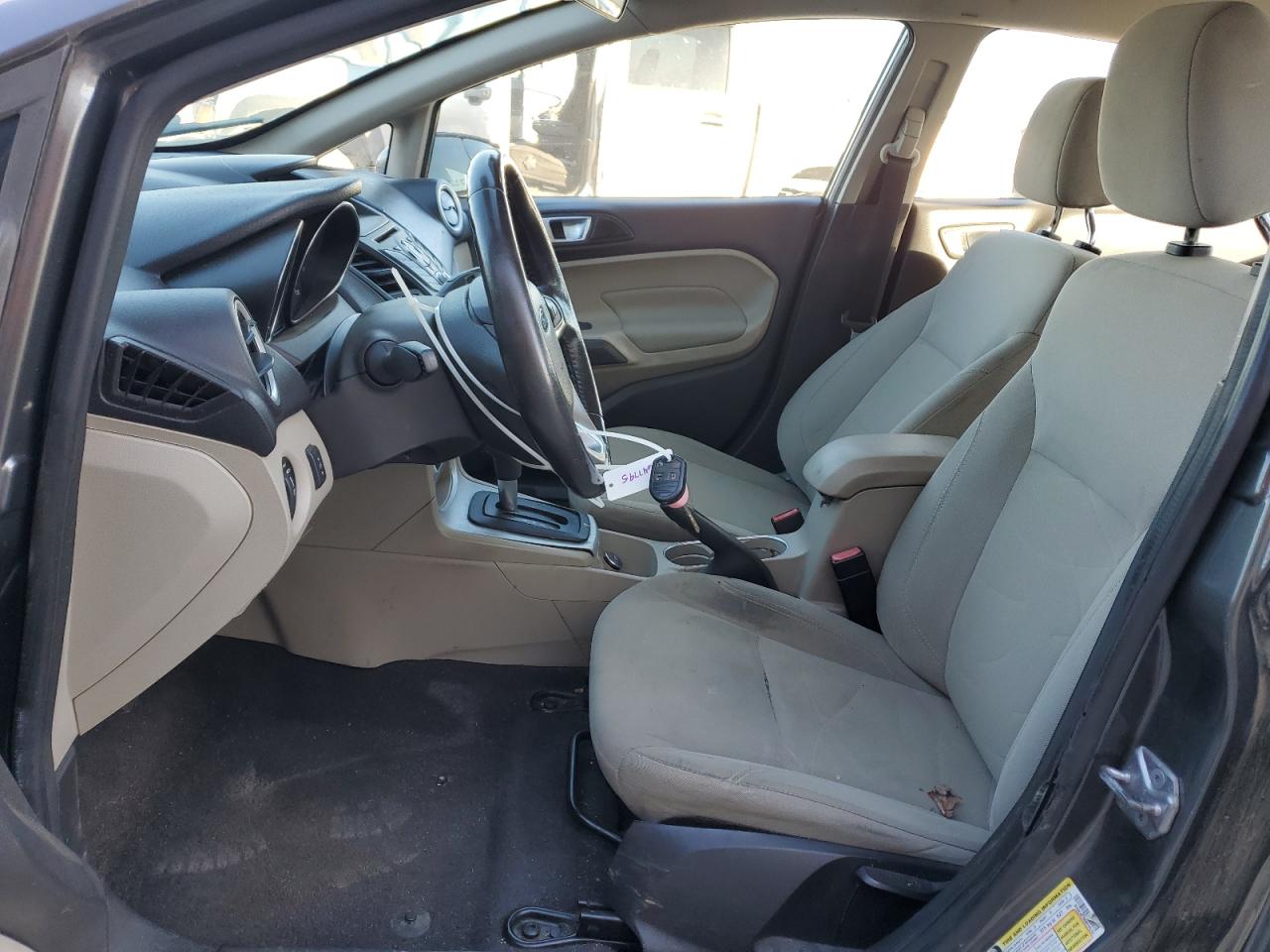 Ford Fiesta Se Image 7