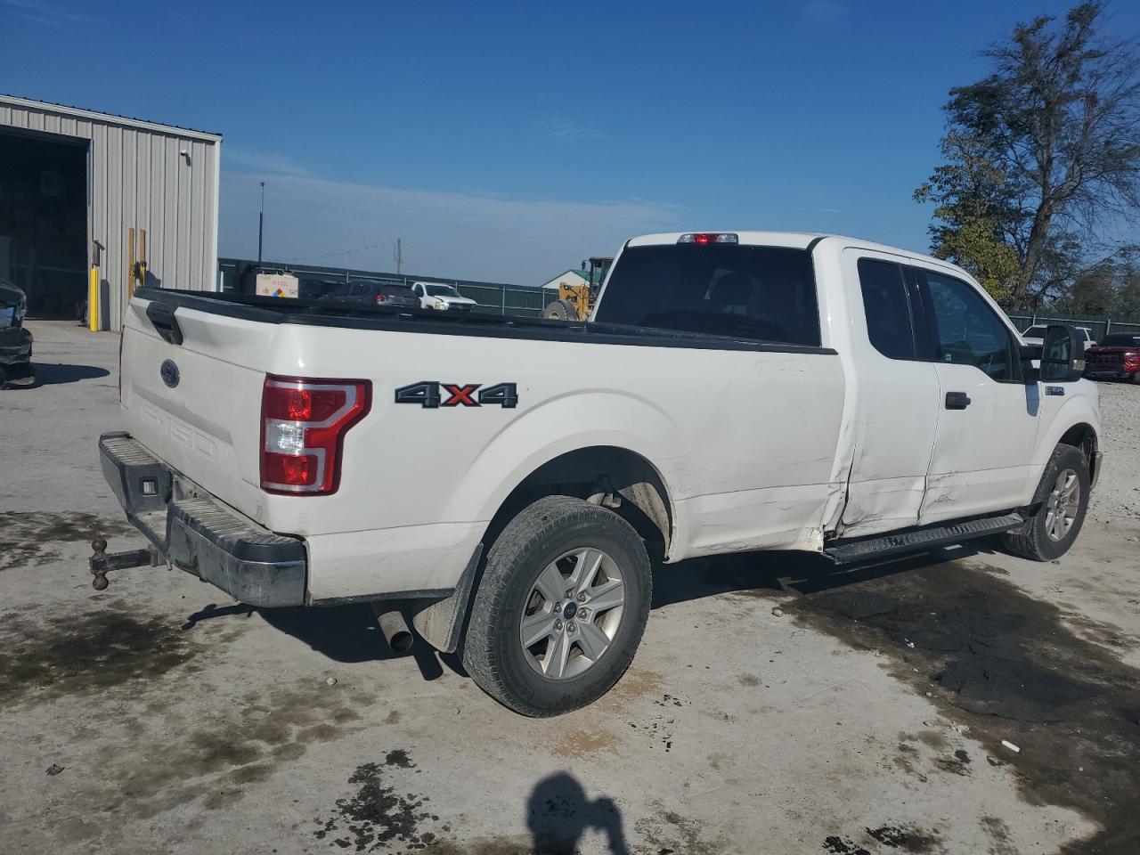 Ford F-150 Super Cab Image 5