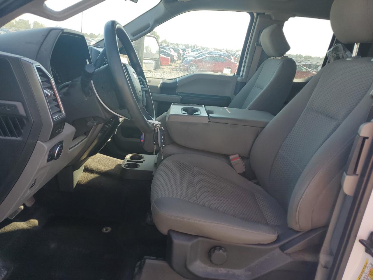 Ford F-150 Super Cab Image 2