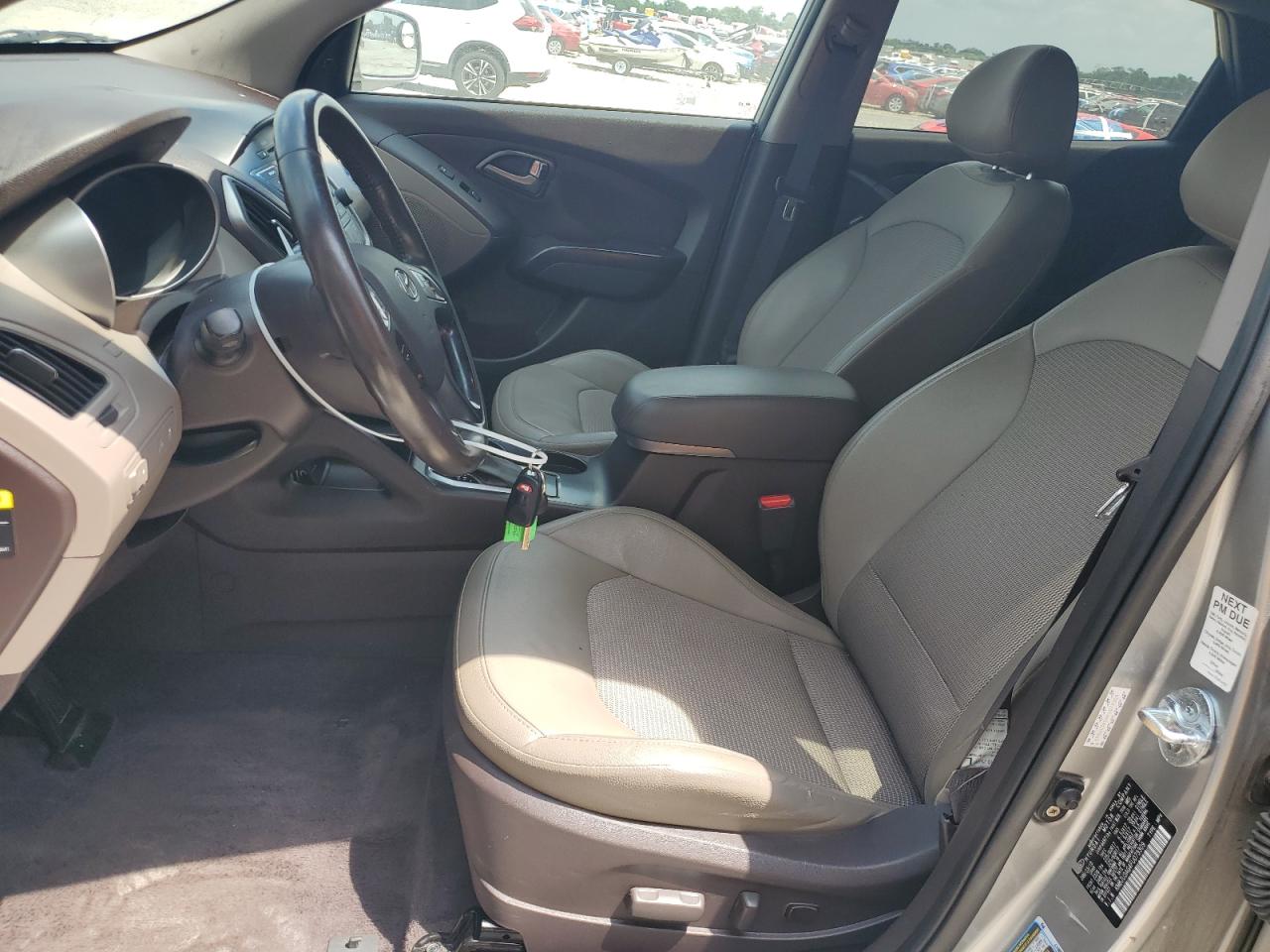 Hyundai TUCSON Limited Image 13