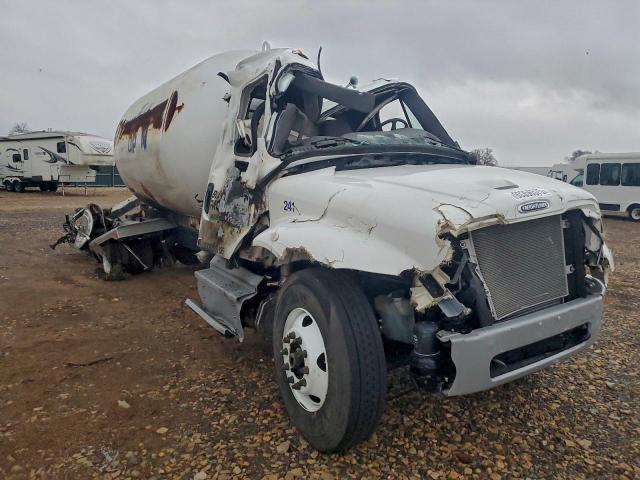  Salvage Freightliner M2 106 Med