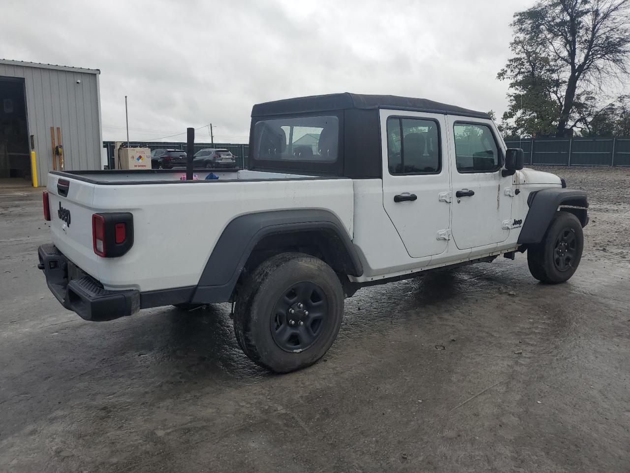 Jeep Gladiator Sport Image 11