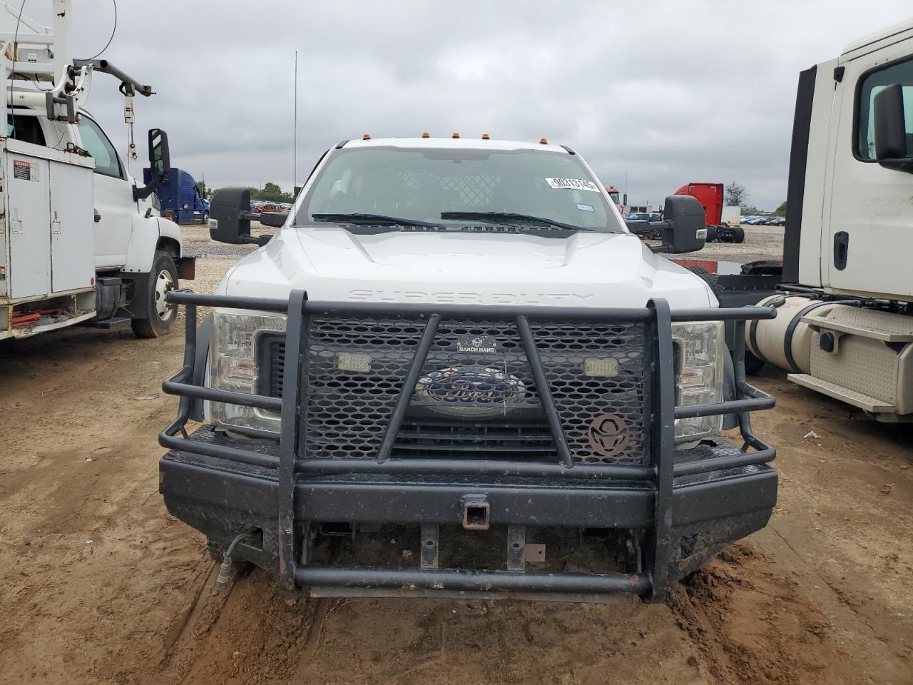 Ford F-450 Super Duty Image 5