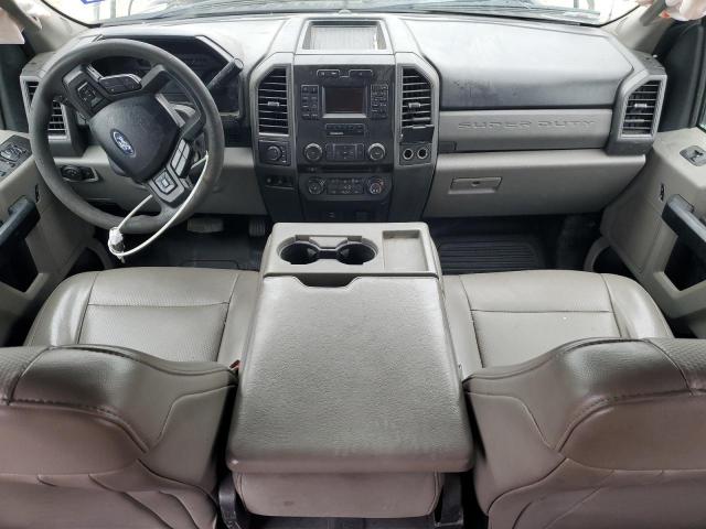 Ford F-450 Super Duty Image 3