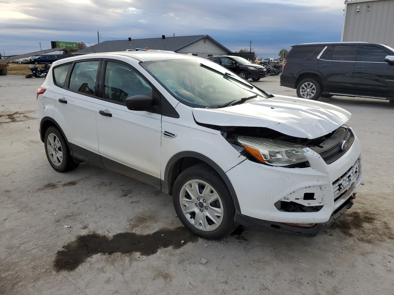 Ford Escape S Image 2