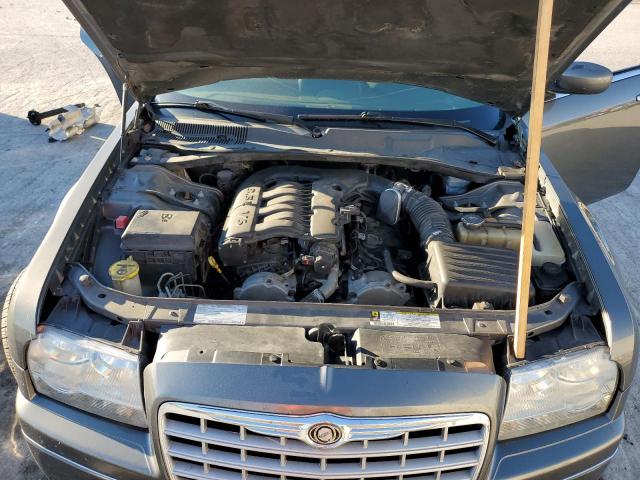 Chrysler 300 Touring Image 8