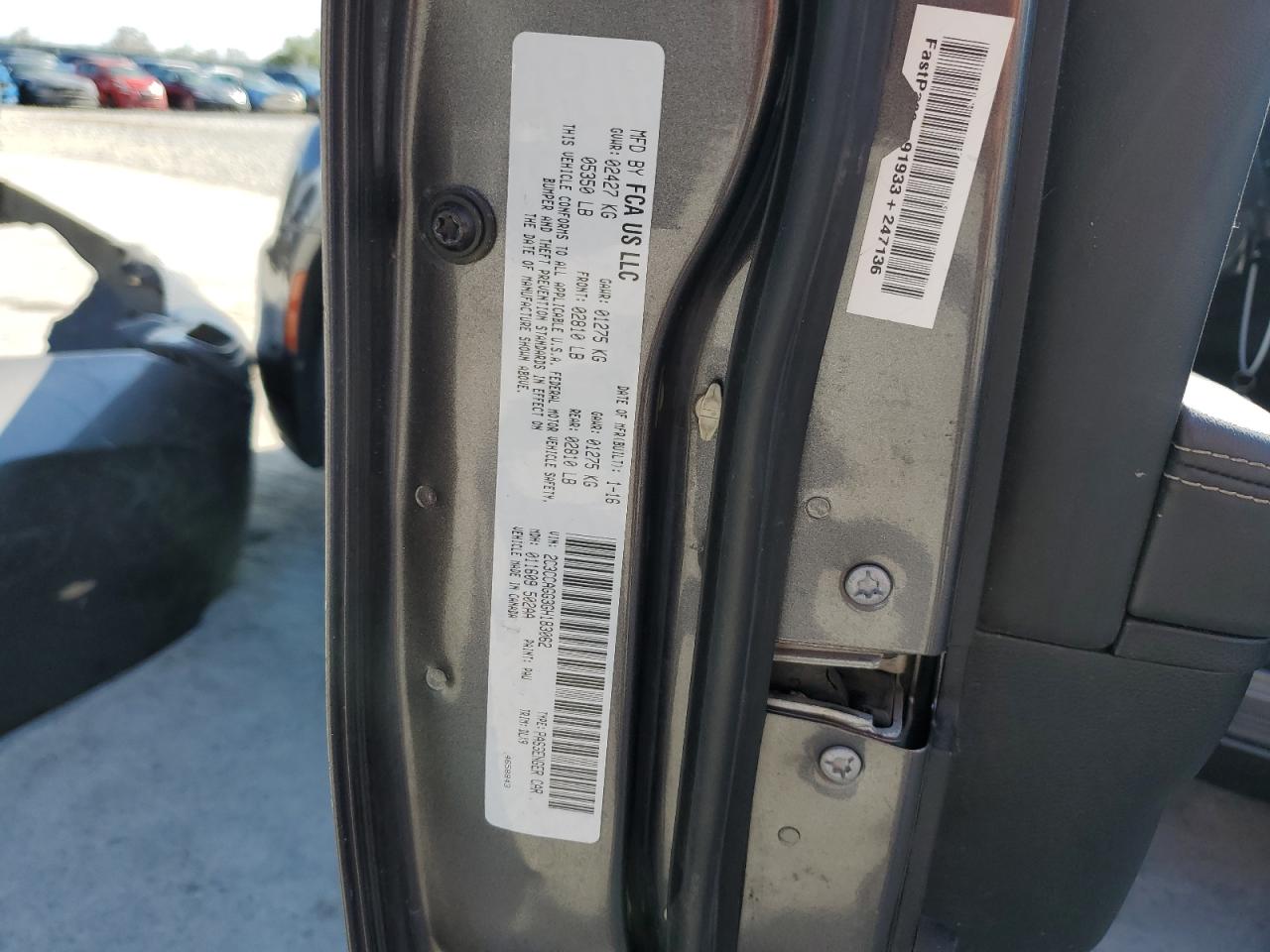 Chrysler 300 S Image 4