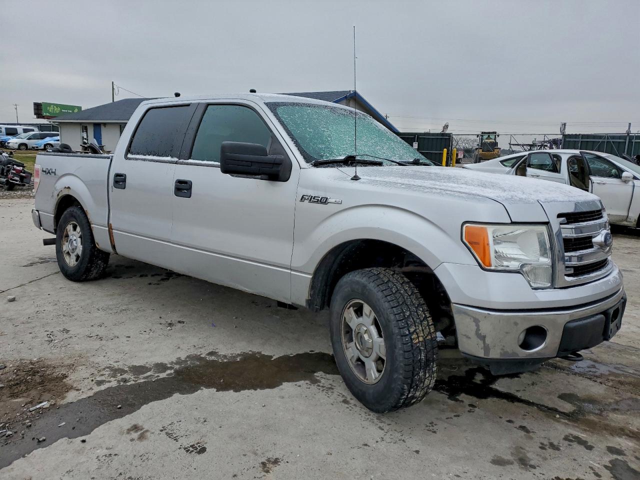 Ford F-150 Supercrew Image 4