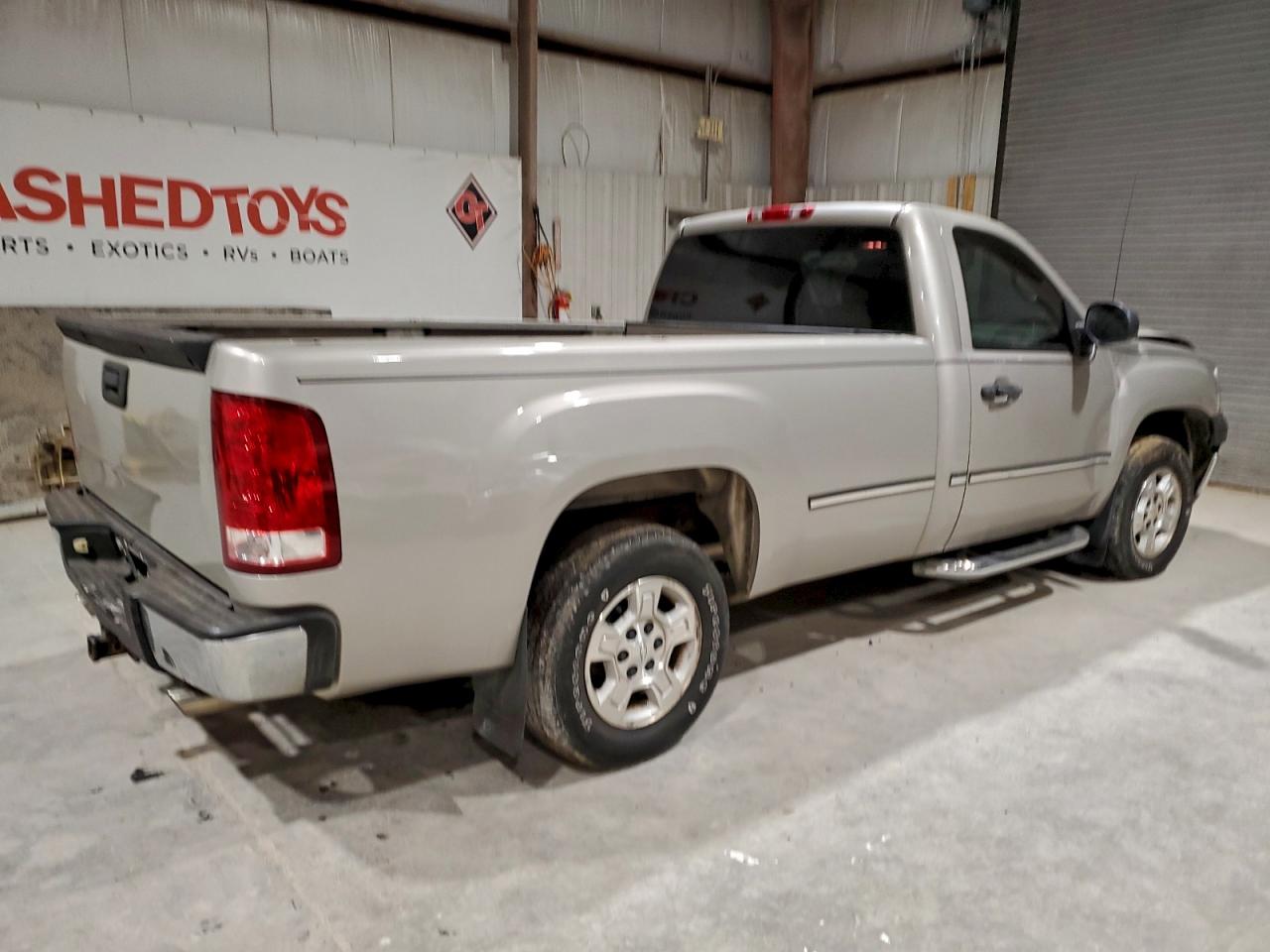 GMC Sierra C1500 Image 3