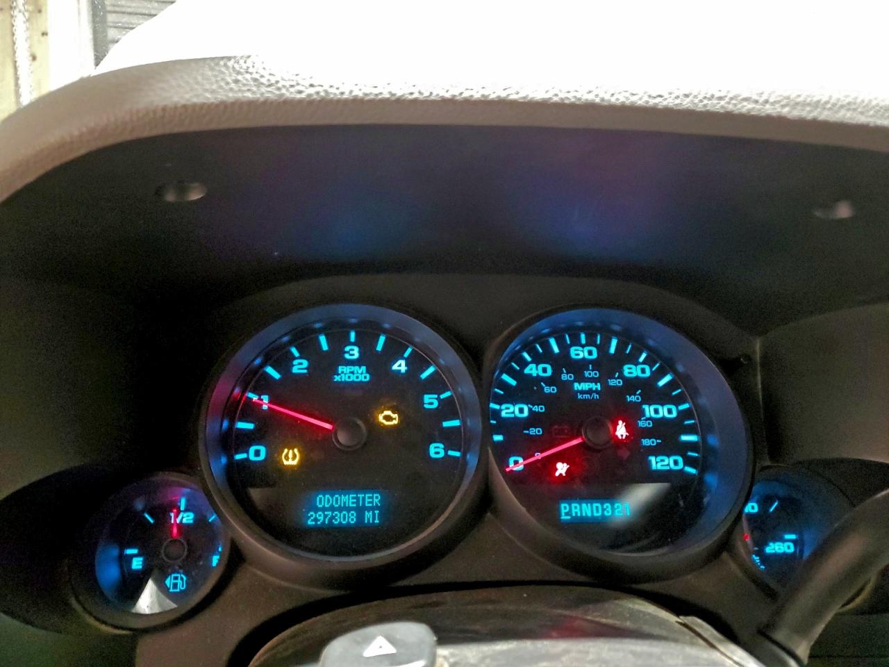 GMC Sierra C1500 Image 11